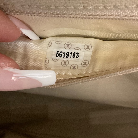 Chanel Bag - Picture 8 of 9